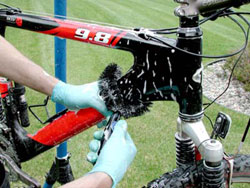 Washing your bicycle is quick, easy and fun